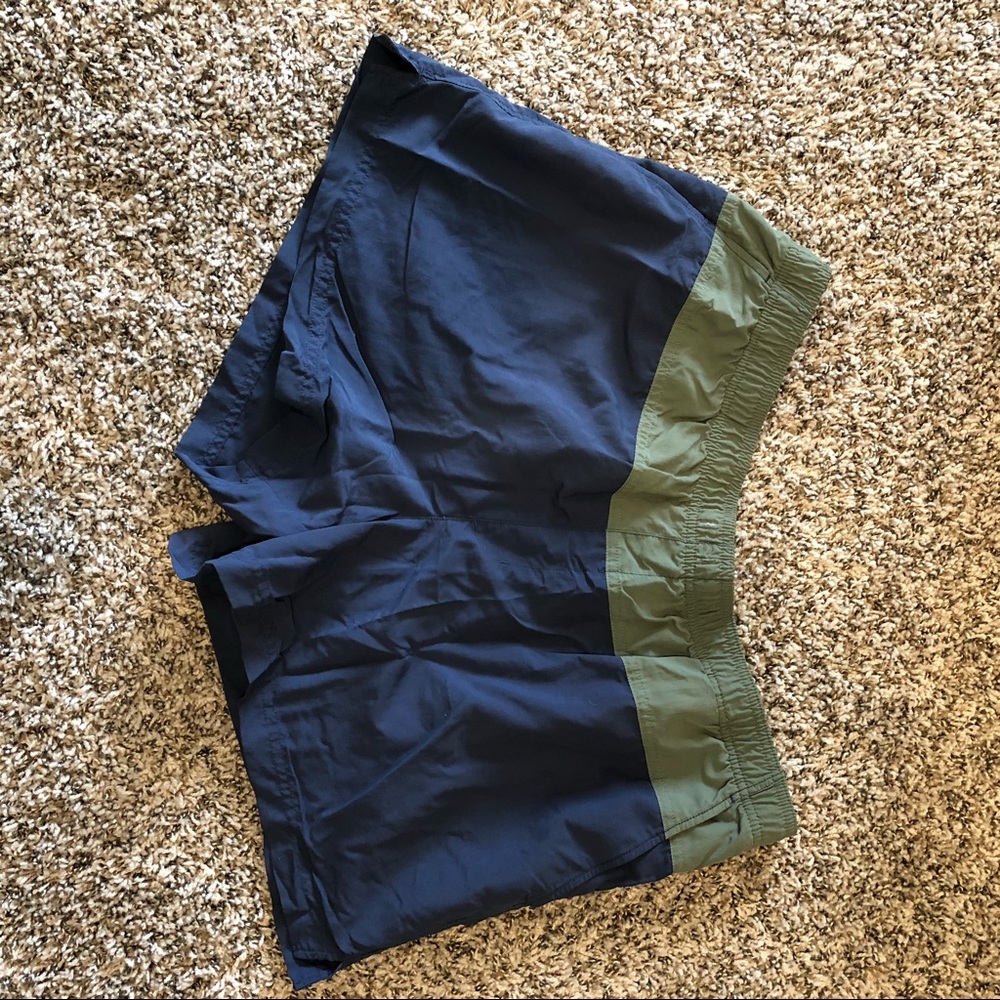 Columbia women’s board shorts sz XL